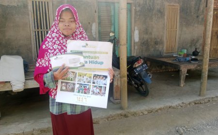 LAZ SIDOGIRI SUPPORT BURUH TANI YANG MENJANDA DI BANGKALAN