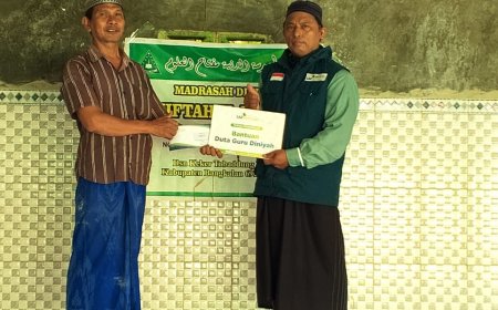 LAZ SIDOGIRI SUPPORT GURU MADRASAH DI BANGKALAN