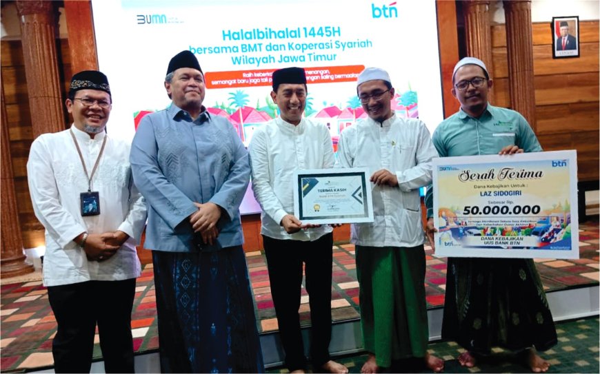 LAZ SIDOGIRI TERIMA DANA KEBAJIKAN DARI BANK BTN SYARIAH SENILAI Rp50 JUTA