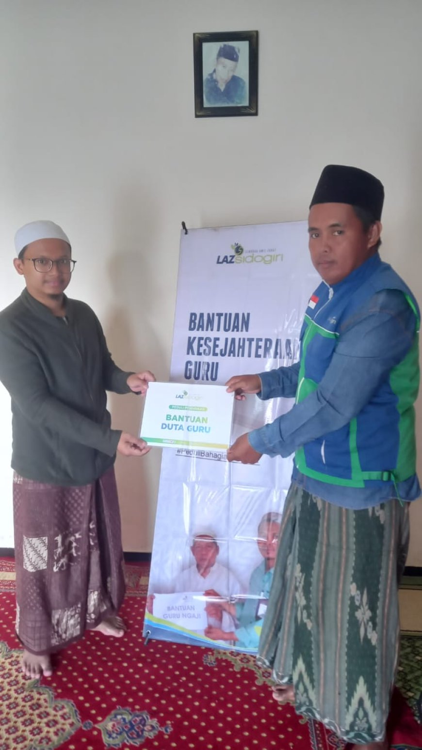 LAZ SIDOGIRI BANTU BERDAYAKAN GURU MADRASAH DINIYAH DI KABUPATEN SAMPANG