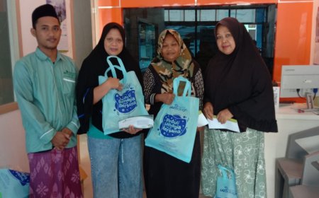 LAZ SIDOGIRI KUCURKAN BANTUAN PARA JANDA LANSIA DI BALIKPAPAN