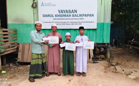 LAZ SIDOGIRI SERAHKAN BEASISWA PENDIDIKAN PADA KEJUARAAN PENCAK SILAT DAN HARI JADI KOTA BALIKPAPAN