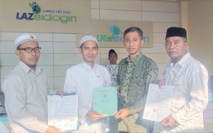 SERAH TERIMA HIBAH TANAH DARI DONATUR UNTUK LAZ SIDOGIRI