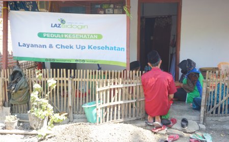 LAZ SIDOGIRI GELAR PENGOBATAN GRATIS BAGI MASYARAKAT DHUAFA DI PASURUAN