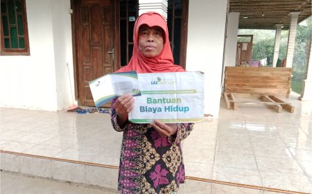 LAZ SIDOGIRI BANTU BIAYA HIDUP DHUAFA DI BANGKALAN
