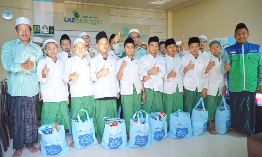 SUKSESKAN BAHAGIA MUHARAM, LAZ SIDOGIRI SANTUNI ANAK YATIM DI PPS