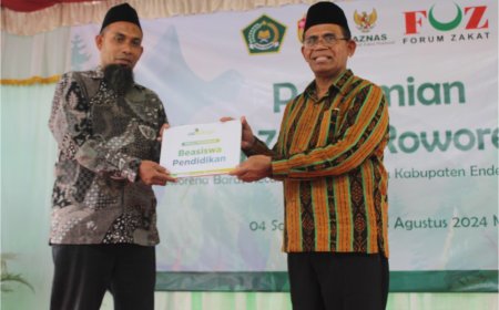 SUPPORT PRGORAM KAMPUNG ZAKAT, LAZ SIDOGIRI SERAHKAN DANA BEASISWA PENDIDIKAN  MELALUI KEMENAG PROVINSI NTT