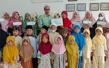 BANTUAN TUNAI LAZ SIDOGIRI UNTUK PARA GURU TPQ DI BANGKALAN