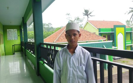 JUARA 1 LOMBA BACA KITAB FATHUL QORIB