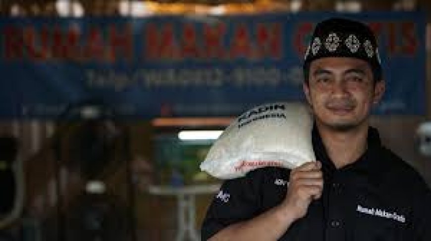 DIRIKAN LIMA RUMAH MAKAN GRATIS UNTUK MASYARAKAT YANG MEMBUTUHKAN