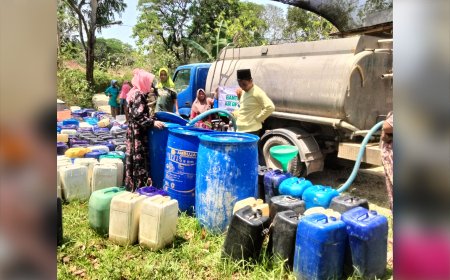 ATASI KEMARAU PANJANG, LAZ SDOGIRI KIRIMKAN BANTUAN AIR BEERSIH UNTUK WARGA DI BANGKALAN