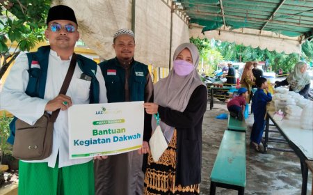 JUMAT BERKAH DI RIAU; LAZ SIDOGIRI BAGIKAN RATUSAN NASI KOTAK