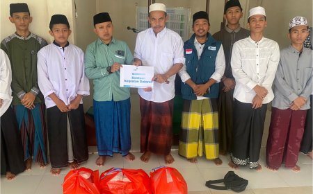 LAZ SIDOGIRI BAGI-BAGI NASI KOTAK GRATIS DI PP. AL-MUBAROK MAROS SULSEL