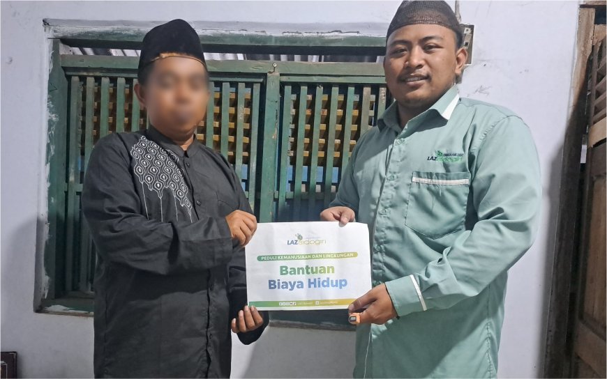 LAZ SIDOGIRI BERI BANTUAN BIAYA HIDUP KEPADA GURU MADRASAH DI NGULING PASURUAN