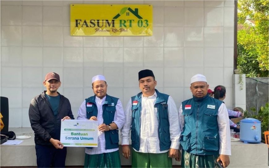 BANTU PENGADAAN FASILITAS UMUM GUNA MEMPERKENALKAN LAZ SIDOGIRI KEPADA MASYARAKAT LUAS