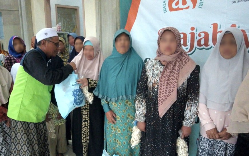BERKAH BULAN RAJAB, LAZ SIDOGIRI BAGIKAN BINGKISAN ISTIMEWA DI LERENG GUNUNG ARJUNO