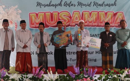 DUKUNG PENDIDIKAN! LAZ SIDOGIRI SALURKAN BEASISWA UNTUK MURID BERPRESTASI DI MUSAMMA