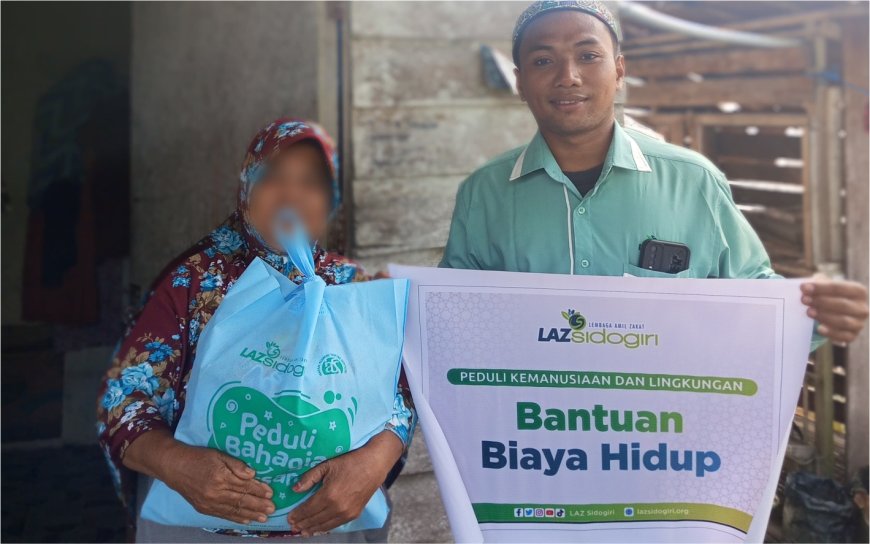 LAZ SIDOGIRI SALURKAN BANTUAN BIAYA HIDUP KEPADA LANSIA DHUAFA DI KALIMANTAN BARAT