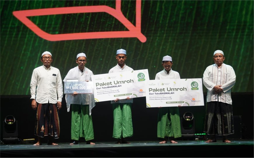 ACH. SALIM, ANAK ASUH LAZ SIDOGIRI, RAIH PENGHARGAAN SEBAGAI SANTRI TERBAIK DI MALAM PUNCAK MILAD PPS