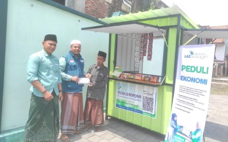BERDAYAAN USAHA KECIL, LAZ SIDOGIRI BERI BOOTH CONTENER UNTUK PENJUAL ANGKRINGAN