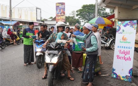 PEDULI SESAMA, LAZ SIDOGIRI BERBAGI TAKJIL BERKAH UNTUK MUSAFIR