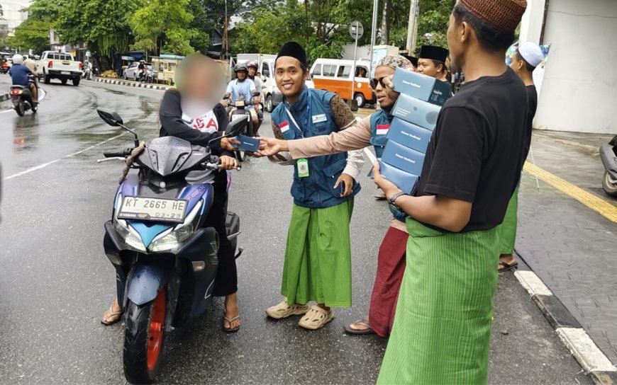 SEMARAKKAN RAMADHAN, LAZ SIDOGIRI GELAR  AKSI BERBAGI TAKJIL BERKAH DI KALTIM