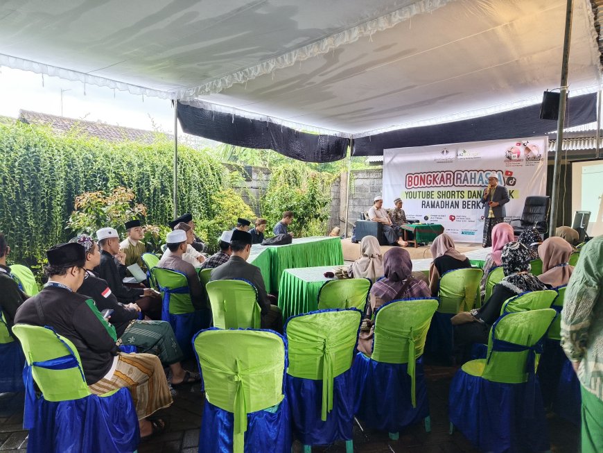 DUKUNG EKONOMI KREATIF, LAZ SIDOGIRI GELAR PELATIHAN MEDIA SOSIAL DI KABUPATEN MALANG