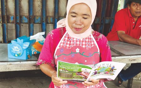 MERASA SENANG BISA BERBAGI DENGAN SESAMA