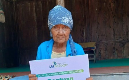 LAZ SIDOGIRI BERI BANTUAN BIAYA HIDUP KEPADA LANSIA DHUAFA DI BANGKALAN
