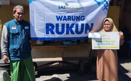 DUKUNG UMKM, LAZ SIDOGIRI BERI BANTUAN PELAKU USAHA MIKRO DI SURABAYA