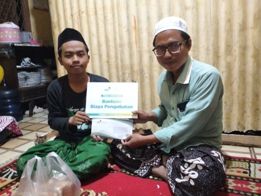 LAZ SIDOGIRI BANTU BIAYA PENGOBATAN KORBAN KECELAKAAN DI SURABAYA