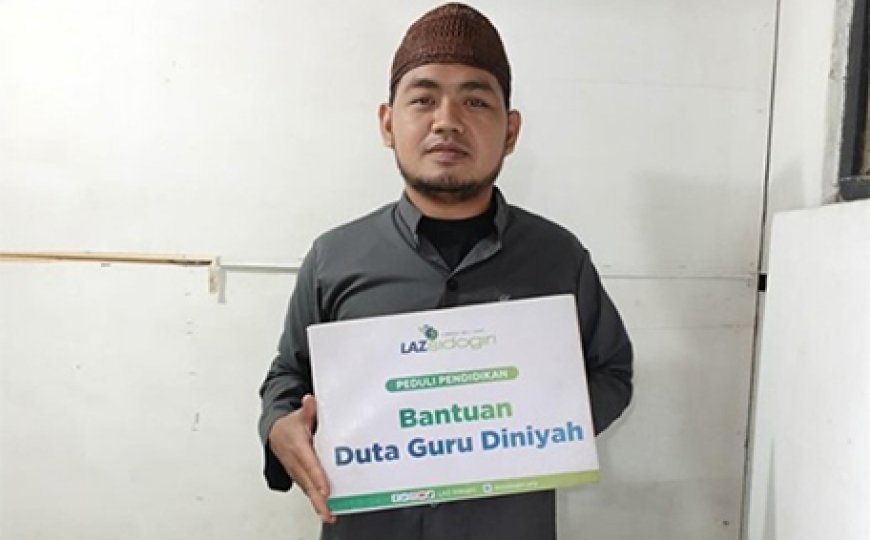 BANTUAN TUNAI DARI LAZ SIDOGIRI UNTUK GURU MADRASAH: WUJUD PEDULI PENDIDIKAN DESA