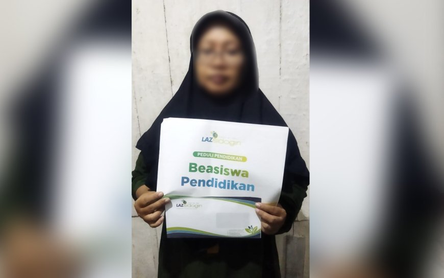 DUKUNG PENDIDIKAN ANAK BANGSA, LAZ SIDOGIRI BANTU SITI QOMAREIYAH