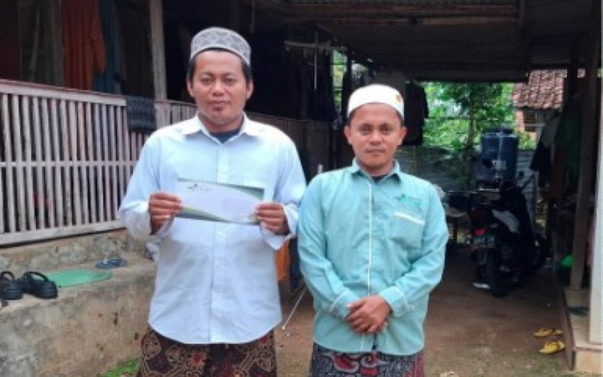 MUDAHKAN PRAKTIK , LAZ SIDOGIRI BANTU ALAT PERAGA DIKLAT TAJHIZUL MAYIT DI PAMEKASAN