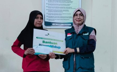 LAZ SIDOGIRI PEDULI SINGLE PARENT DI BATAM YANG MERAWAT ANAK-ANAKNYA SENDIRIAN