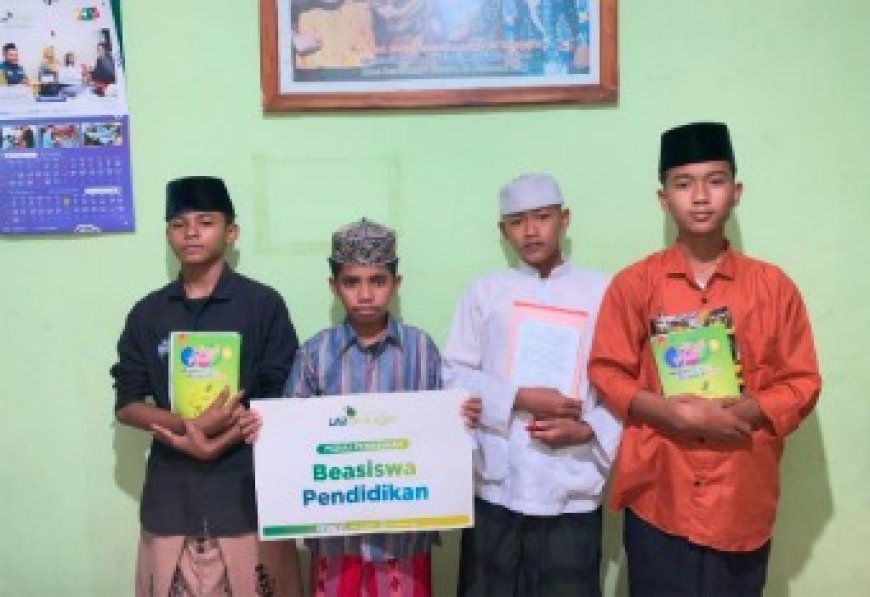 LAZ SIDOGIRI SALURKAN BEASISWA PENDIDIKAN SANTRI DI WILAYAH TIMUR INDONESIA