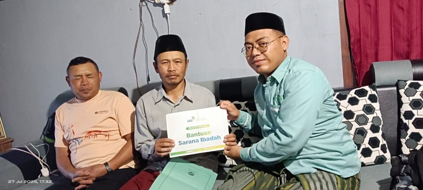 LAZ SIDOGIRI SALURKAN BANTUAN SARANA IBADAH UNTUK MUSHOLLA SUBULUS SALAM DI TOSARI
