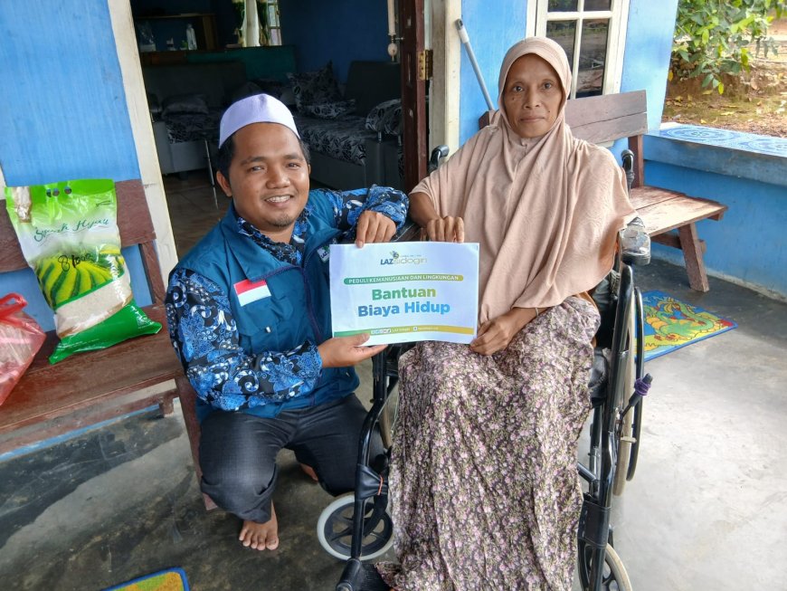 SEMARAKKAN MOMEN KEMERDEKAAN, LAZ SIDOGIRI SALURKAN BANTUAN KEPADA PENYANDANG DISABILITAS
