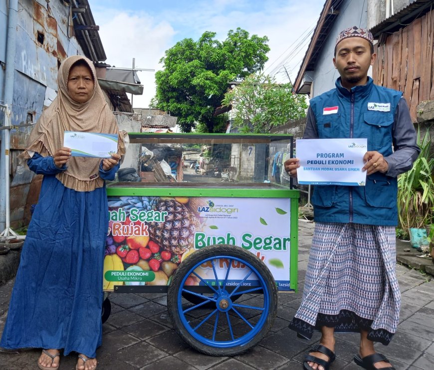 LAZ SIDOGIRI DUKUNG UMKM DENGAN BANTUAN GEROBAK DAN MODAL USAHA SAMBUT HUT RI KE-80