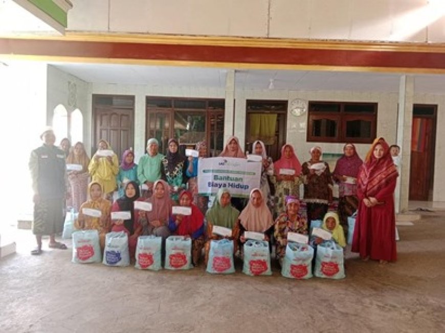 TIDAK BISA HIDUP MANDIRI, LAZ SIDOGIRI BANTU BIAYA HIDUP DHUAFA LANSIA DI BANGKALAN