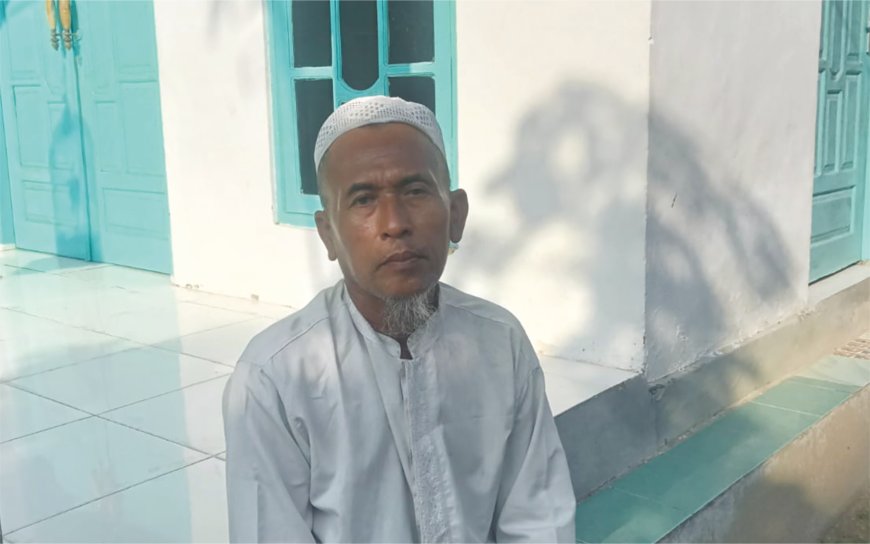 HIDUP DENGAN KEDUA ANAKNYA YANG KECIL SERTA TIDAK MEMPUNYAI PEKRJAAN TETAP