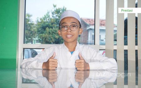 SEMANGAT BELAJAR TANPA BATAS, AHMAD ALBAR AL USMAN GAPAI MIMPI DI PONDOK PESANTREN SIDOGIRI