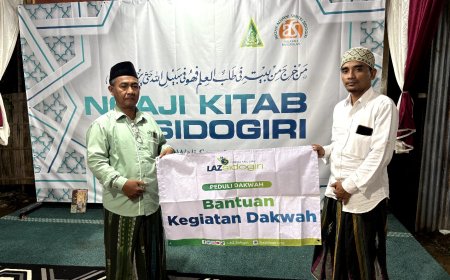 BERJASA DALAM KEGIATAN DAKWAH, LAZ SIDOGIRI APRESIASI TOKOH MASYARAKAT PADA MOMEN NGAJI KITAB SIDOGIRI