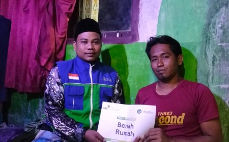 MEMBAHAYAKAN KEAMANAN, LAZ SIDOGIRI BENAHI RUMAH WARGA DHUAFA DI PASURUAN