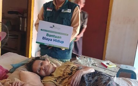 LAZ SIDOGIRI SALURKAN BANTUAN BIAYA HIDIP KEPADA WARGA DHUAFA DI GALIS, BANGKALAN Bangkalan,-