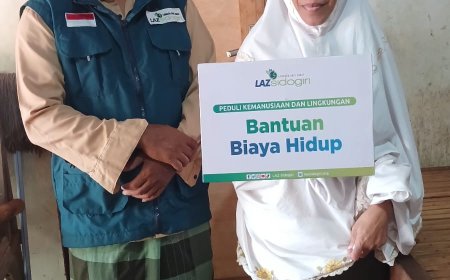 TIDAK BISA BEKERJA, LAZ SIDOGIRI BANTU BIAYA HIDUP WARGA DHUAFA TUNA NETRA DI BANGKALAN