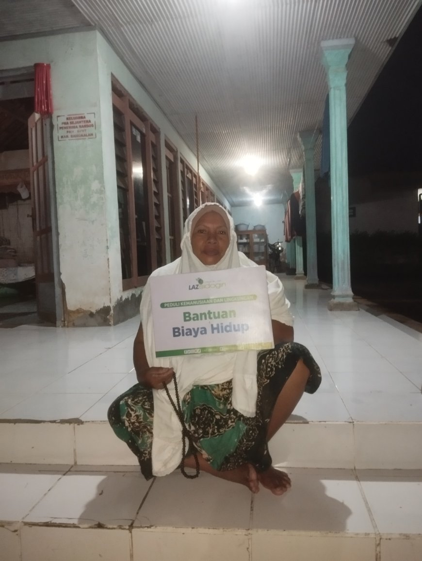 ​LAZ SIDOGIRI SALURKAN  BANTUAN BIAYA HIDUP UNTUK IBU RUMAH TANGGA PRASEJAHTERA DI BANGKALAN ​Bangkalan,- Semin (20/10/2025) LAZ