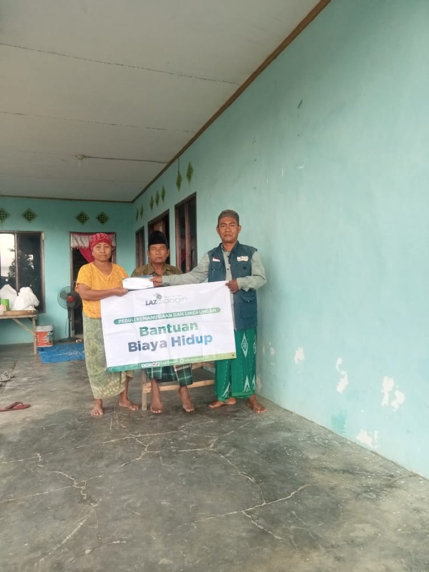 LAMA SAKIT STROKE, LAZ SIDOGIRI BANTU BIAYA HIDUP LANSIA DHUAFA DI BANGKALAN