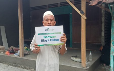 LAZ SIDOGIRI SALURKAN BANTUAN BIAYA HIDUP KEPADA WARGA PRA-SEJAHTERA DI BANGKALAN