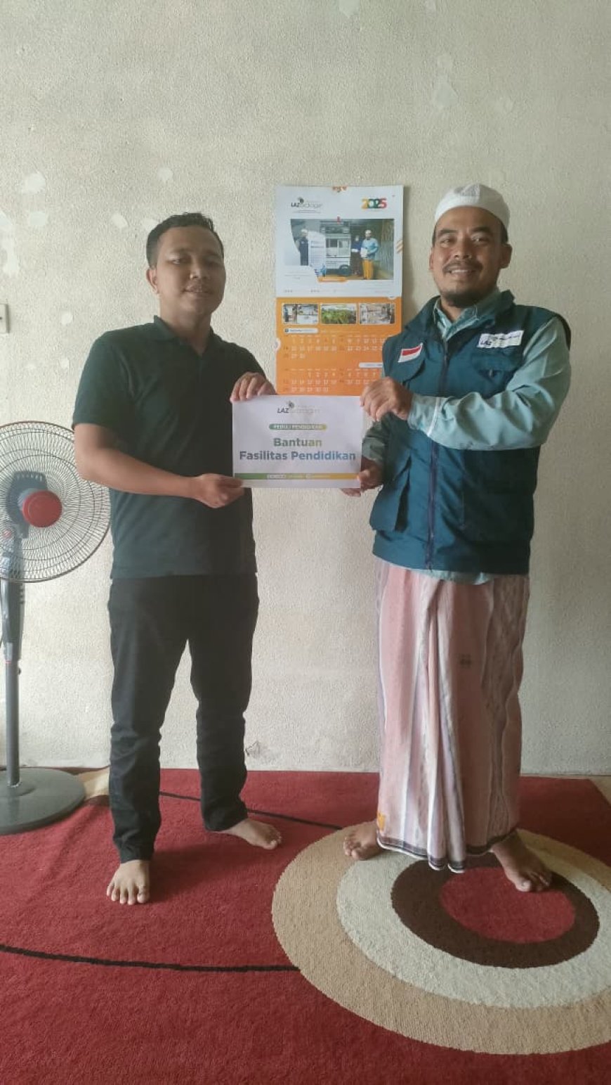 LAZ SIDOGIRI SALURKAN BANTUAN PROGRAM DAKWAH UNTUK SEMINAR ASWAJA HMASS DI BANYUWANGI